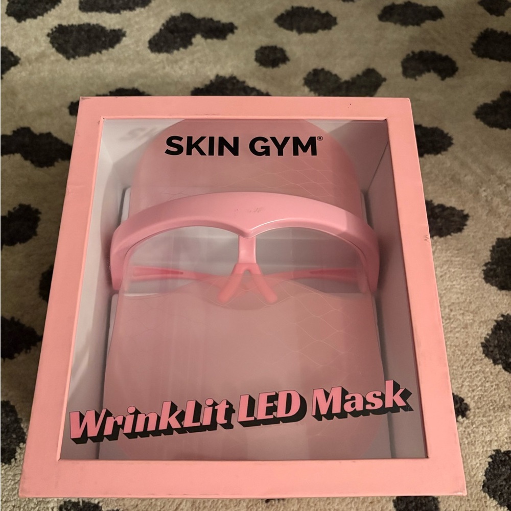 Skin Gym Pink LED Skincare Mask
